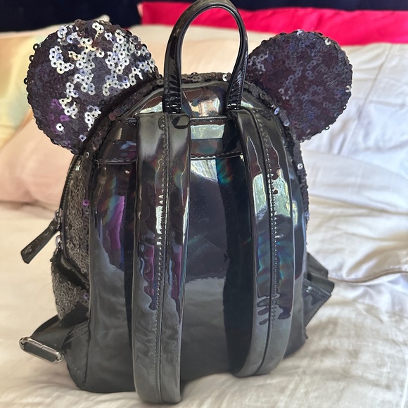 ✨Disney Loungefly Celestial Dreams Minnie Mouse Holographic Sequin Mini Backpack
